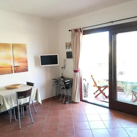 Gardenhouse Apartment Lu Bagnu