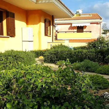 Apartment Gardenhouse Lu Bagnu