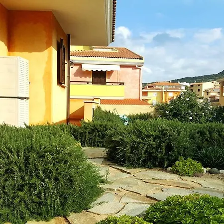 Gardenhouse Apartment Lu Bagnu